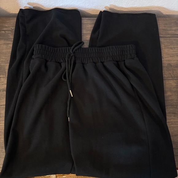 Pants - Must bundle Black pants size medium